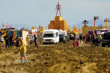 Burning Man en el barro